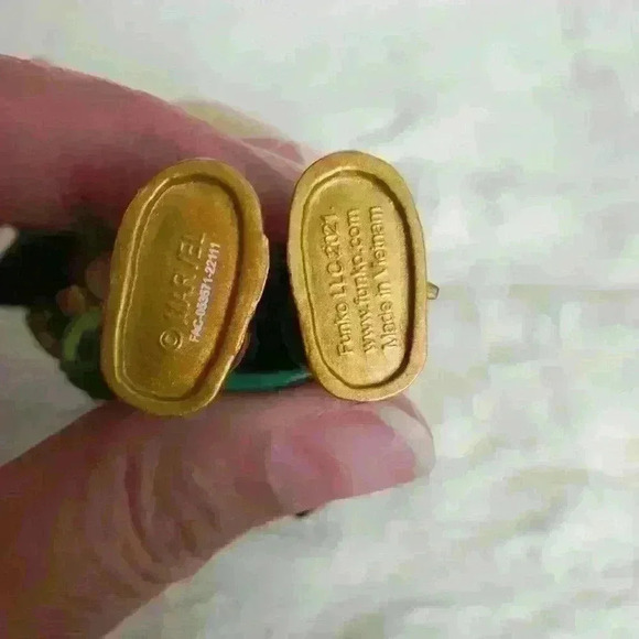 Marvel Kid Loki Funko Pop - Picture 3 of 4